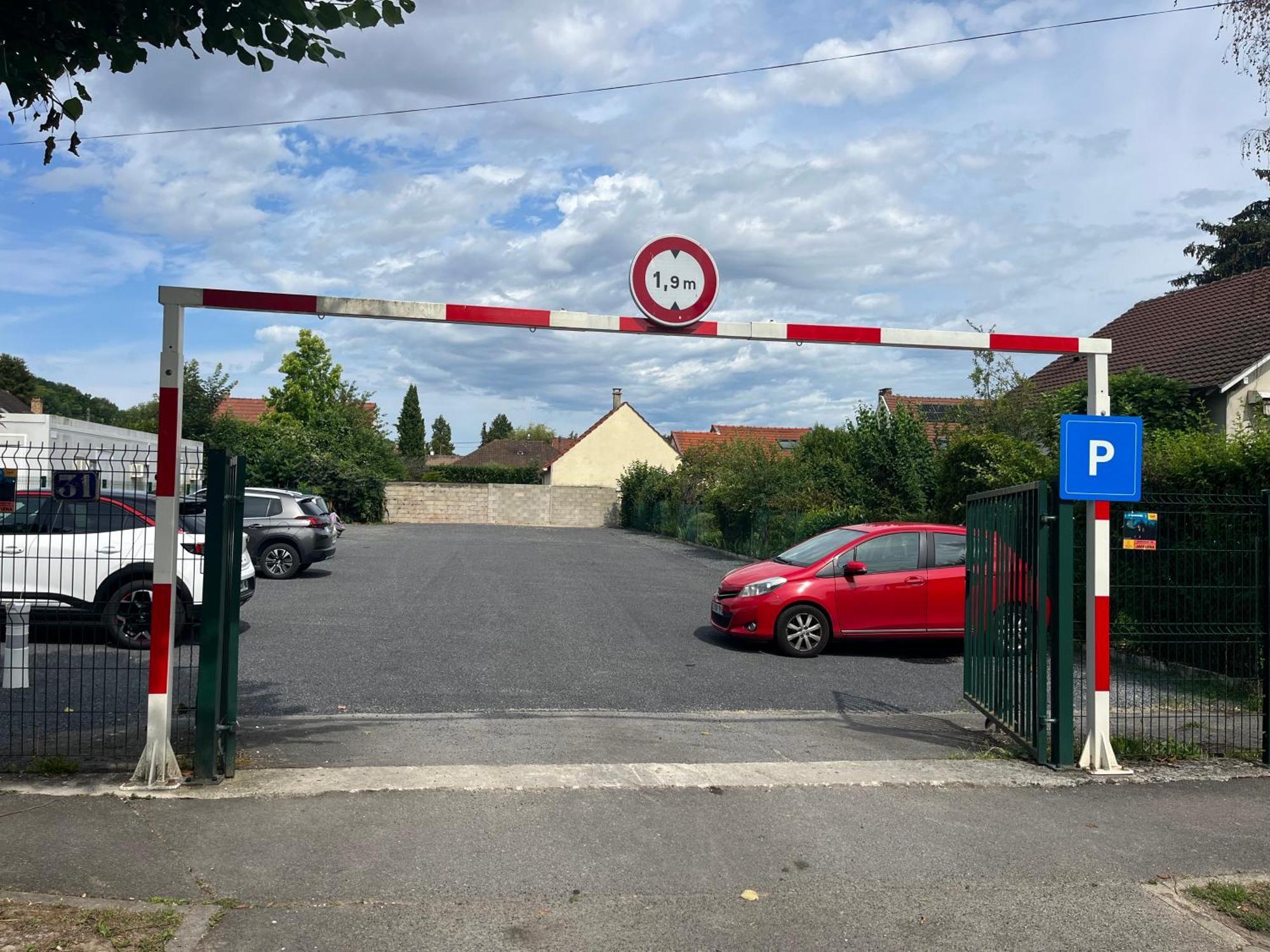 Gites Poirier Bazin Montry Exterior photo