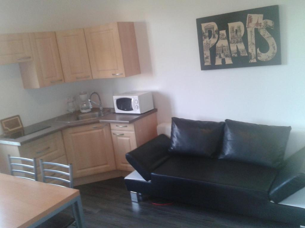 Gites Poirier Bazin Montry Room photo